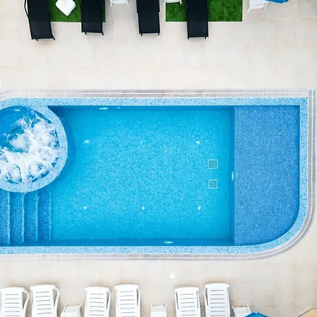 семеен бонжур 3*