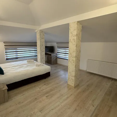 семеен бонжур 3*