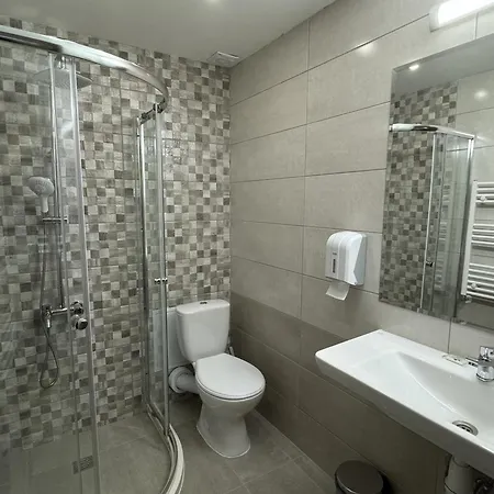 семеен бонжур Hotel 3*