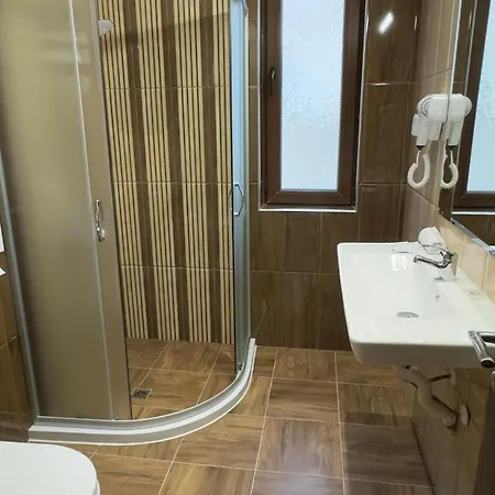 Hotel семеен бонжур