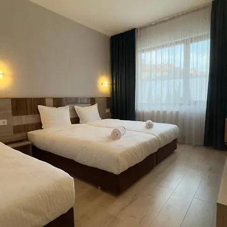 семеен бонжур